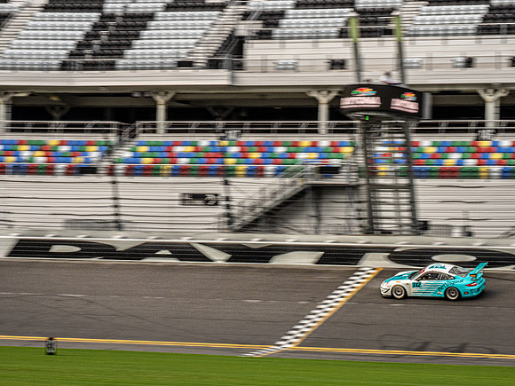 #112 Andrew Uzarowski, Porsche GT3.8  - Mission Foods GT3 Cup  -