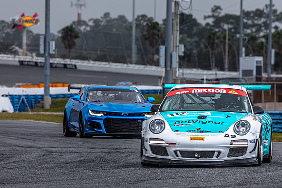 #112 Andrew Uzarowski, Porsche GT3.8  - Mission Foods GT3 Cup  -