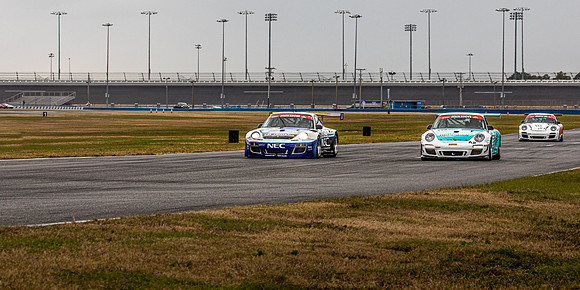 #112 Andrew Uzarowski, Porsche GT3.8  - Mission Foods GT3 Cup