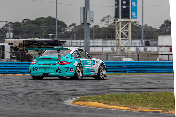 #112 Andrew Uzarowski, Porsche GT3.8  - Mission Foods GT3 Cup
